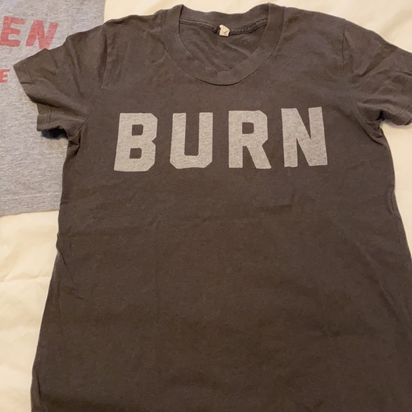 2 Classic Bridge and Burn Tshirts - Picture 2 of 3